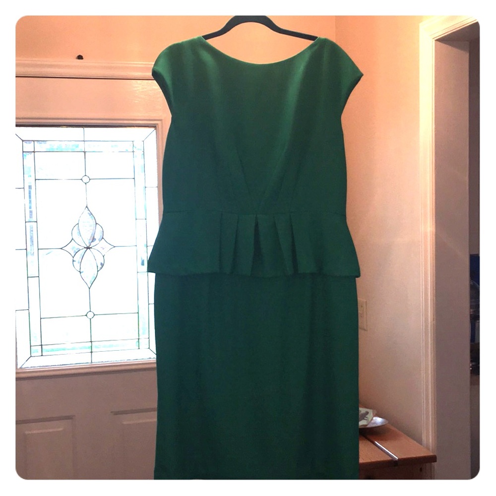 Green peplum dress